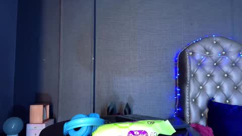 EnchantressQueen online show from January 8, 2026, 11:56 am