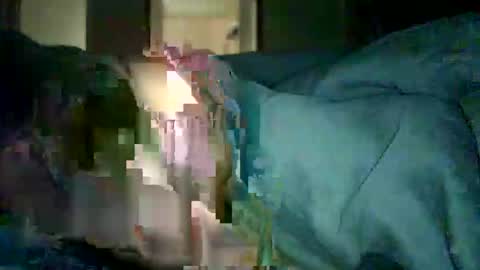 encormoi online show from January 7, 2026, 8:06 am