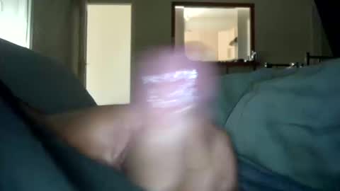 encormoi online show from March 11, 2026, 7:58 am