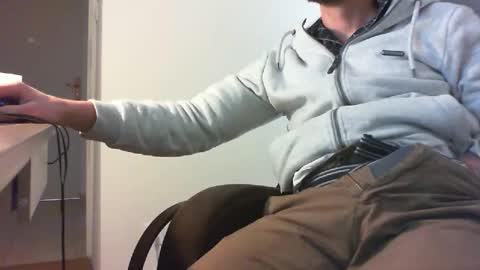 Snapshot of endearment115 chatting on December 8, 2024, 2:09 pm endearment115 online show from December 8, 2024, 2:09 pm