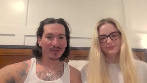 Snapshot of endlessblisss chatting on November 16, 2025, 1:22 am After Dark Duet online show from November 16, 2025, 1:22 am