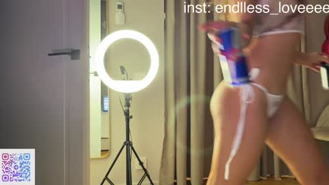 Mia online show from February 16, 2026, 2:07 am