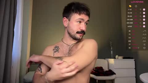 Snapshot of enen_glo chatting on October 24, 2025, 10:44 am Enen online show from October 24, 2025, 10:44 am