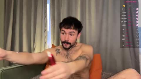 Snapshot of enen_glo chatting on November 12, 2025, 8:26 am Enen online show from November 12, 2025, 8:26 am