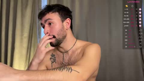 Snapshot of enen_glo chatting on November 13, 2025, 11:31 am Enen online show from November 13, 2025, 11:31 am