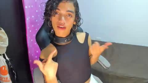 Snapshot of engel20042001 chatting on December 16, 2024, 3:30 am engel20042001 online show from December 16, 2024, 3:30 am