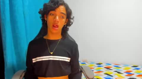 Snapshot of engel20042001 chatting on December 19, 2024, 6:45 am engel20042001 online show from December 19, 2024, 6:45 am