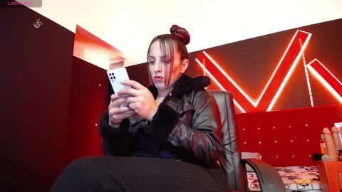 Engel online show from October 26, 2025, 11:49 am