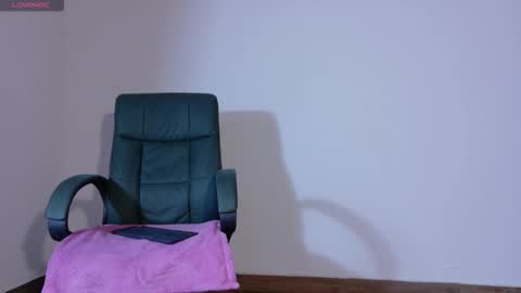 Engel online show from November 9, 2025, 1:09 pm