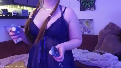 Snapshot of engl94 chatting on February 6, 2026, 8:56 pm Engl Ailu online show from February 6, 2026, 8:56 pm