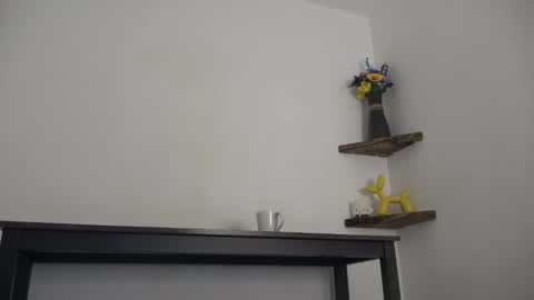 Snapshot of english_rose__ chatting on February 6, 2025, 12:26 pm Rosie online show from February 6, 2025, 12:26 pm