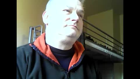 englishguysurrey online show from March 11, 2026, 7:36 am