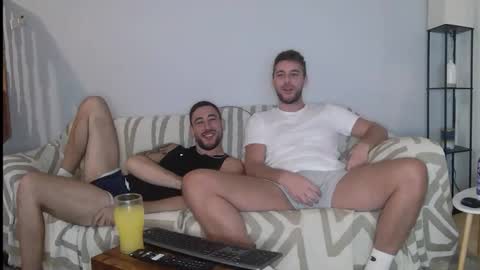 Englishladxxx online show from September 11, 2025, 8:20 pm