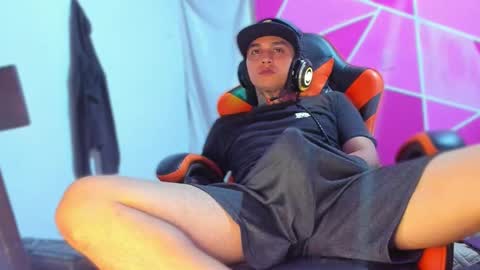 enjoymycock99 online show from March 2, 2026, 5:08 am