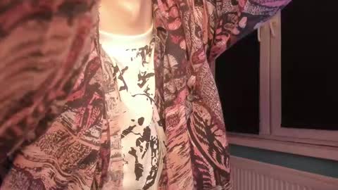 Enker online show from October 22, 2025, 10:31 pm