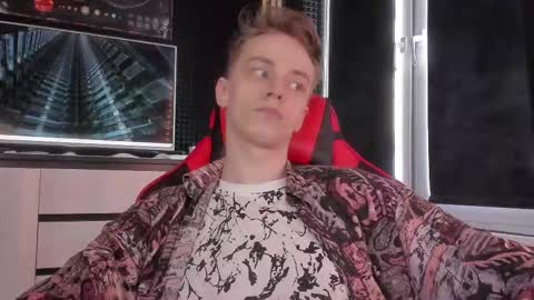 Enker online show from October 30, 2025, 6:37 am