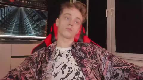 Enker online show from November 1, 2025, 5:37 pm