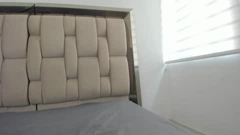 Enzo issis online show from October 6, 2025, 6:38 pm