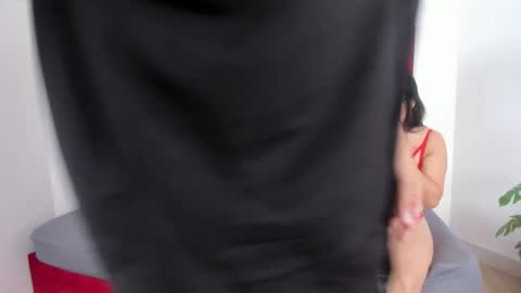 Enzo issis online show from October 30, 2025, 5:13 pm