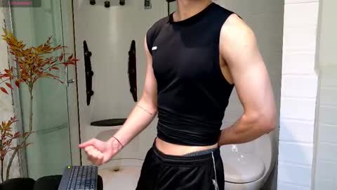 enzo_steel online show from March 17, 2026, 11:19 pm