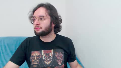 Snapshot of eren_jaeger2000 chatting on November 16, 2025, 4:18 am Eren online show from November 16, 2025, 4:18 am