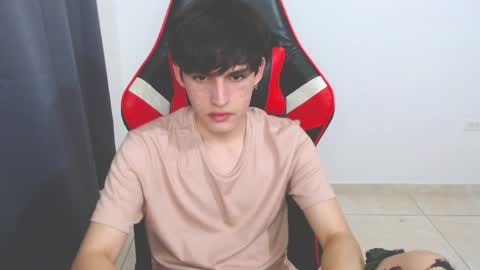 Snapshot of eren_tatakae chatting on December 20, 2024, 11:37 pm eren_tatakae online show from December 20, 2024, 11:37 pm