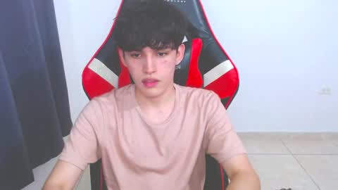 Snapshot of eren_tatakae chatting on December 30, 2024, 1:26 am eren_tatakae online show from December 30, 2024, 1:26 am