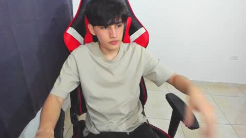 Snapshot of eren_tatakae chatting on February 3, 2025, 9:18 pm eren_tatakae online show from February 3, 2025, 9:18 pm