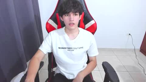 Snapshot of eren_tatakae chatting on October 8, 2025, 11:57 pm eren_tatakae online show from October 8, 2025, 11:57 pm