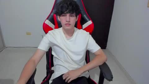 eren_tatakae online show from April 11, 2026, 3:55 am