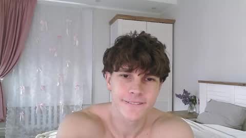 Eric Crush online show from May 11, 2026, 4:07 am