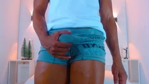 Snapshot of eric_latino chatting on January 6, 2025, 3:53 am Eric Latino online show from January 6, 2025, 3:53 am
