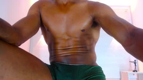 Snapshot of eric_latino chatting on January 28, 2025, 8:14 am Eric Latino online show from January 28, 2025, 8:14 am