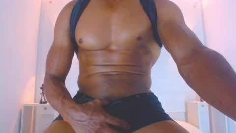 Snapshot of eric_latino chatting on February 8, 2025, 10:07 am Eric Latino online show from February 8, 2025, 10:07 am