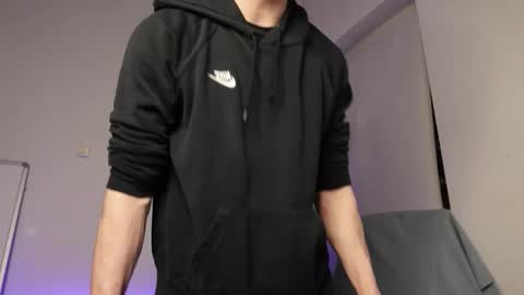    online show from October 7, 2025, 7:55 pm