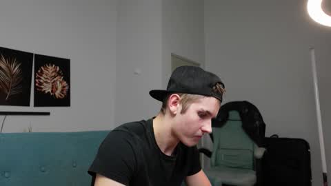    online show from October 12, 2025, 5:45 pm