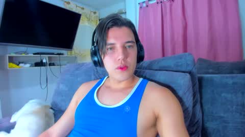 Snapshot of eric_twink18 chatting on January 20, 2025, 4:43 am eric_twink18 online show from January 20, 2025, 4:43 am