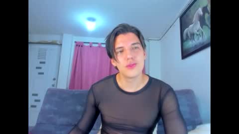 Snapshot of eric_twink18 chatting on March 9, 2025, 3:22 am eric_twink18 online show from March 9, 2025, 3:22 am