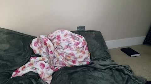 Erica online show from November 16, 2025, 10:59 pm