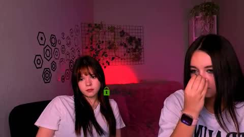 erica_murray online show from November 25, 2025, 1:00 pm