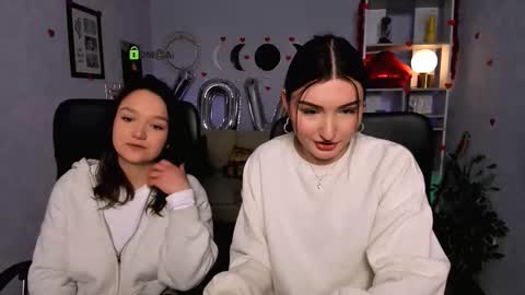 erica_star online show from February 16, 2026, 1:18 pm