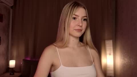 Emily online show from November 27, 2025, 6:43 pm