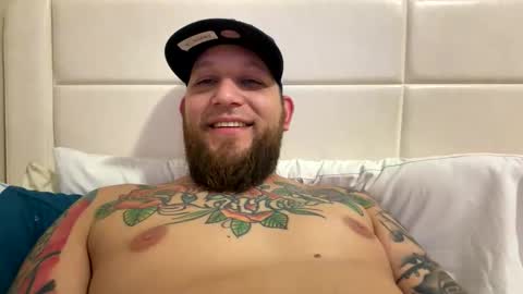 Snapshot of erick1s chatting on November 15, 2025, 8:27 pm erick1s online show from November 15, 2025, 8:27 pm