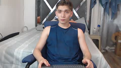 Snapshot of erick_de_rossee chatting on January 14, 2025, 12:43 am erick_de_rossee online show from January 14, 2025, 12:43 am