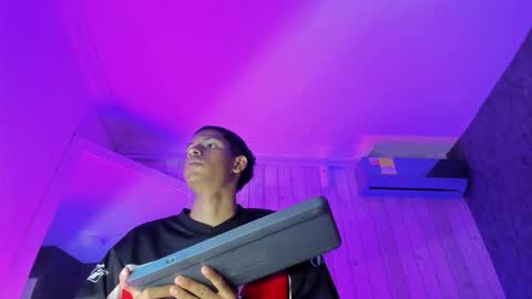      online show from October 12, 2025, 11:15 pm