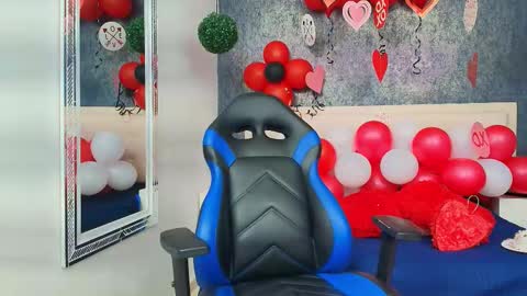 Snapshot of erick_zhimerman chatting on February 15, 2026, 3:36 am online show from February 15, 2026, 3:36 am