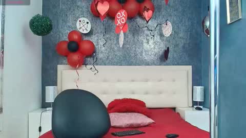 Snapshot of erick_zhimerman chatting on February 18, 2026, 3:13 am online show from February 18, 2026, 3:13 am