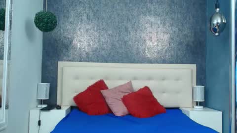 Snapshot of erick_zhimerman chatting on February 25, 2026, 4:11 am online show from February 25, 2026, 4:11 am