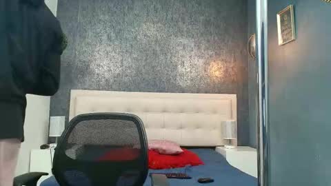 Snapshot of erick_zhimerman chatting on March 1, 2026, 4:14 am online show from March 1, 2026, 4:14 am