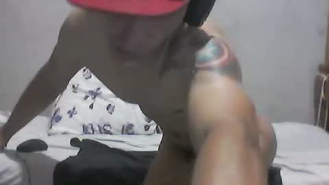 Snapshot of erickfitnes chatting on February 24, 2026, 1:47 am Masturbation online show from February 24, 2026, 1:47 am